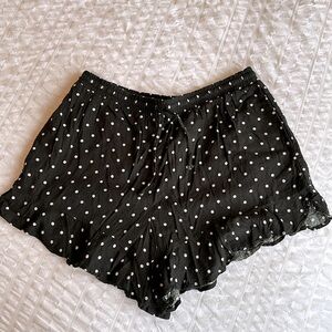 Polka dot shorts with ruffle bottom